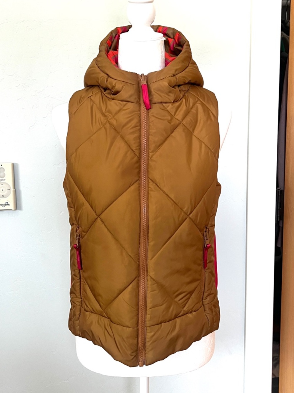 Krimson Klover Women's Vesta Reversible Hooded Vest - S